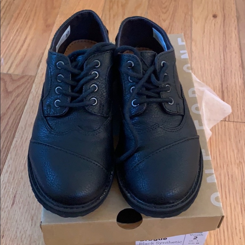 Toms Brogue shoes